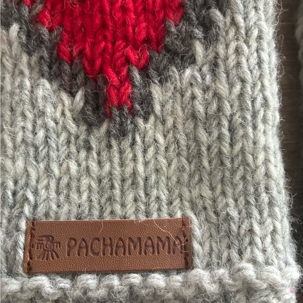 Pachamama Gray and Red Knit Wool hand warmers